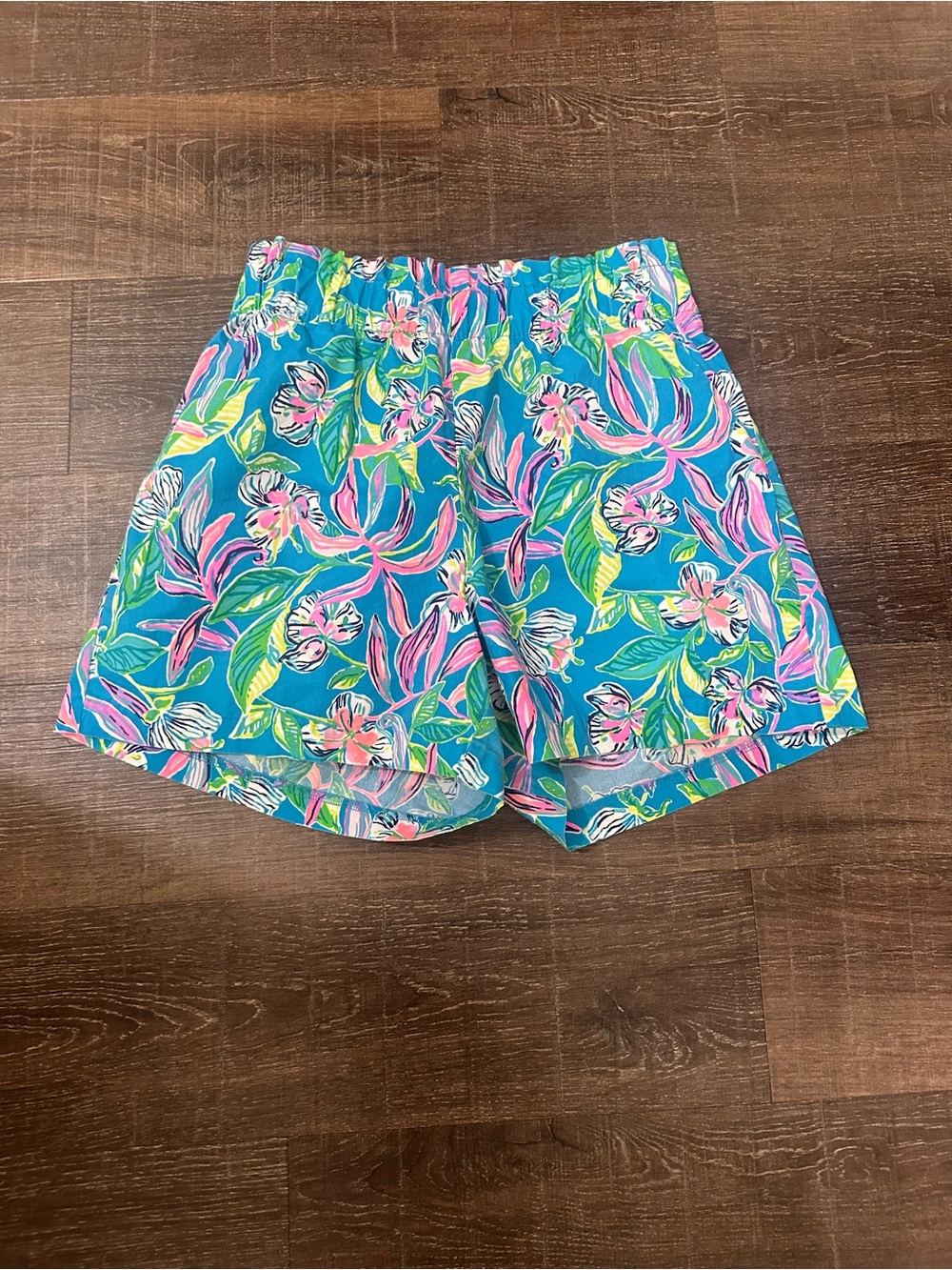 Lilly Pulitzer Dalci Stretch Shorts Keep On Beleafing Botanical print Size Small